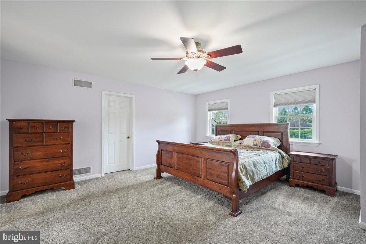 684 Waterway Road Oxford, PA 19363 - Photo 15 of 40 Primary Bedroom