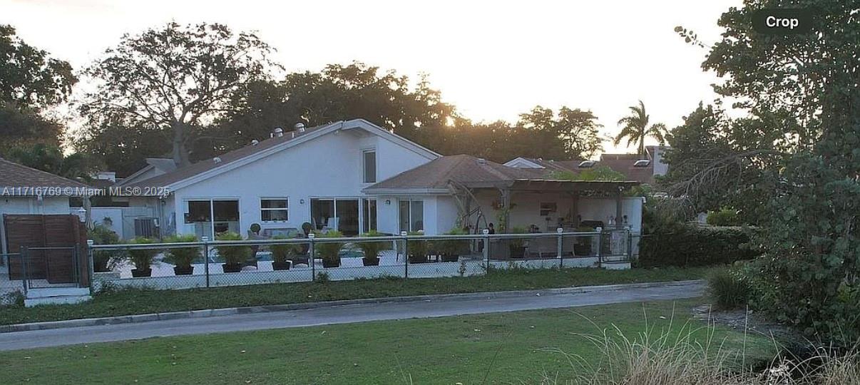 148 Greens Road Hollywood, FL 33021 - Photo 15 of 50 Gallery Image 15