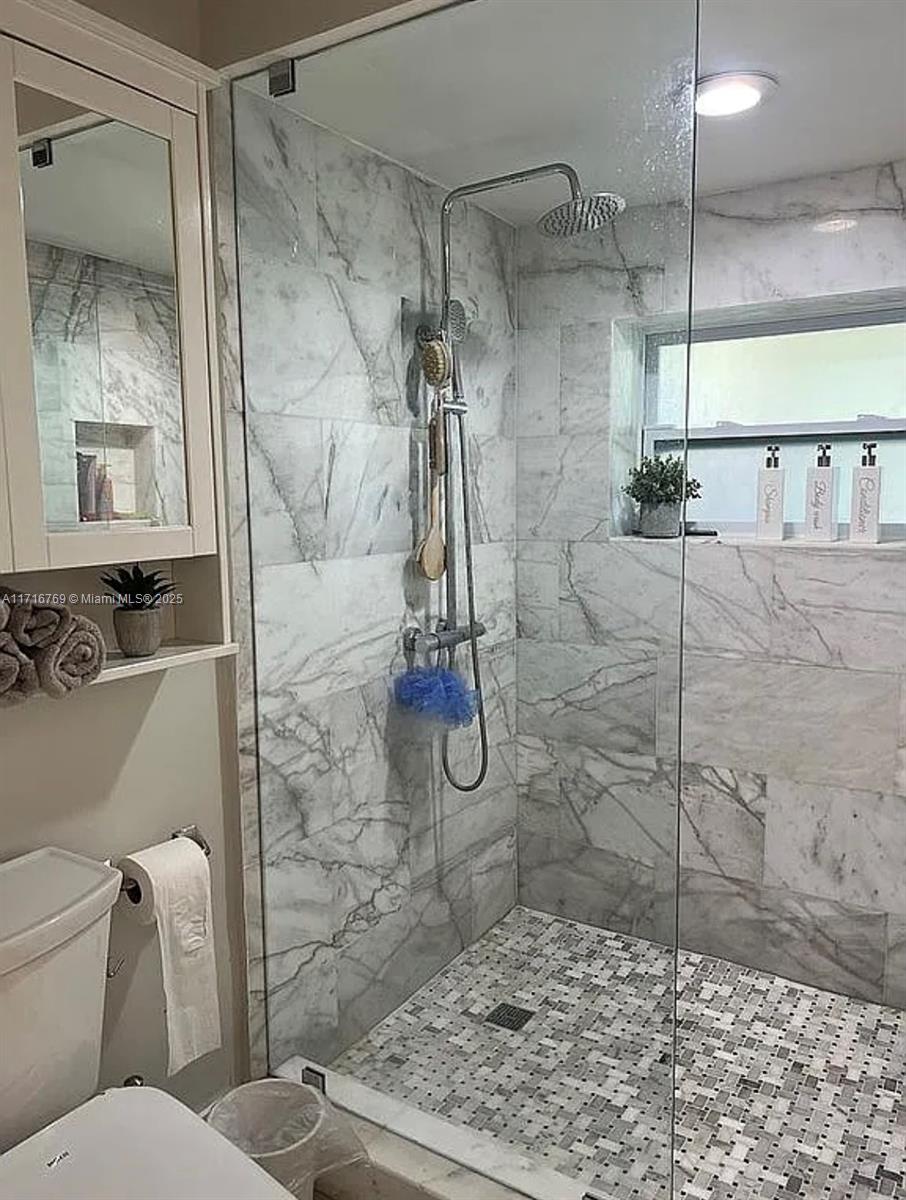 148 Greens Road Hollywood, FL 33021 - Photo 41 of 50 Gallery Image 41
