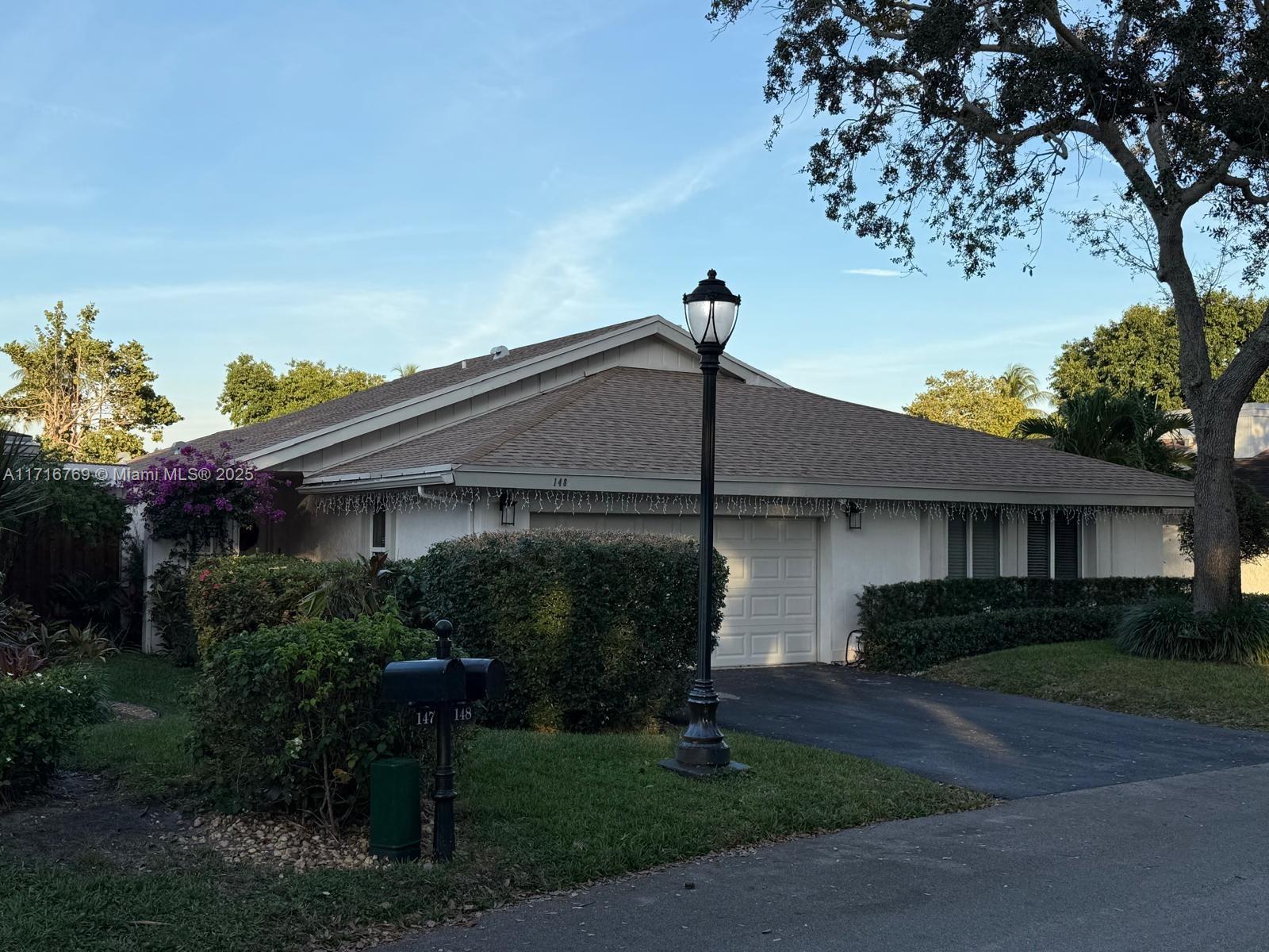 148 Greens Road Hollywood, FL 33021 - Photo 6 of 50 Gallery Image 6