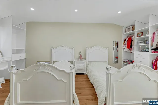 $723,777 | 745 Washington Avenue, Washington Township, NJ 07676