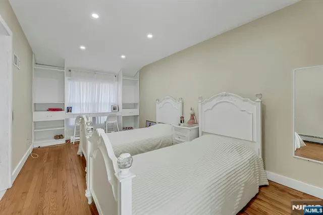 $723,777 | 745 Washington Avenue, Washington Township, NJ 07676