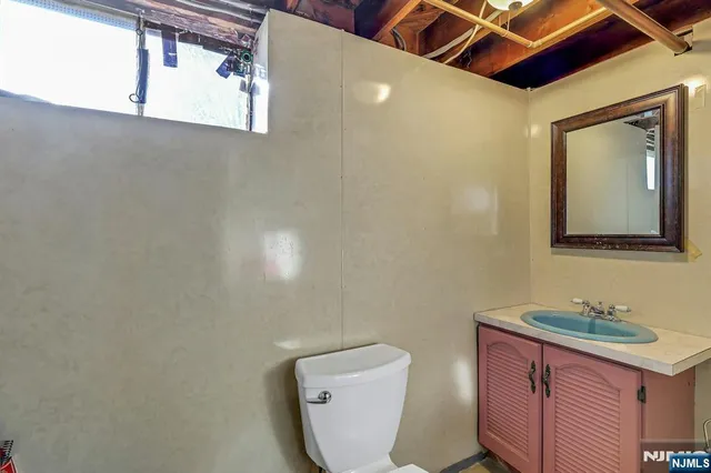 $723,777 | 745 Washington Avenue, Washington Township, NJ 07676