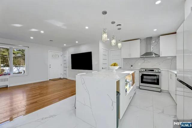 $723,777 | 745 Washington Avenue, Washington Township, NJ 07676