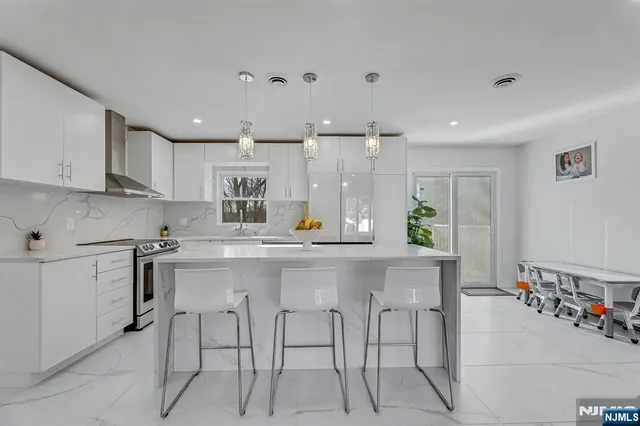 $723,777 | 745 Washington Avenue, Washington Township, NJ 07676