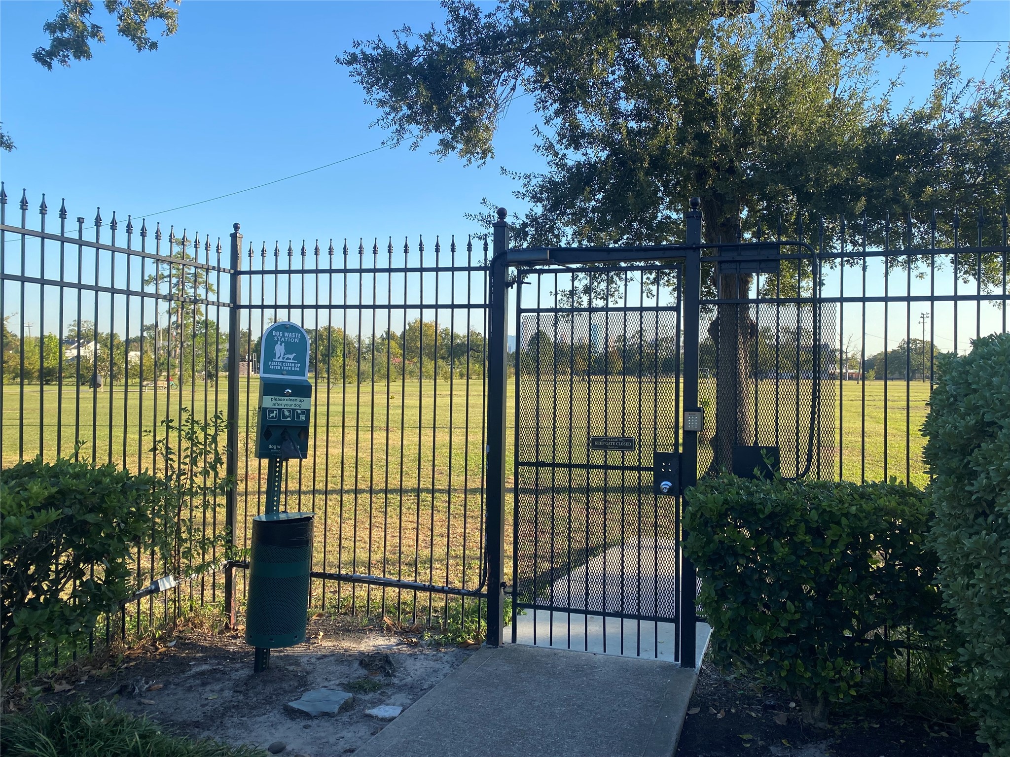 1718 Redwing Ridge Drive Houston, TX 77009 - Photo 39 of 44