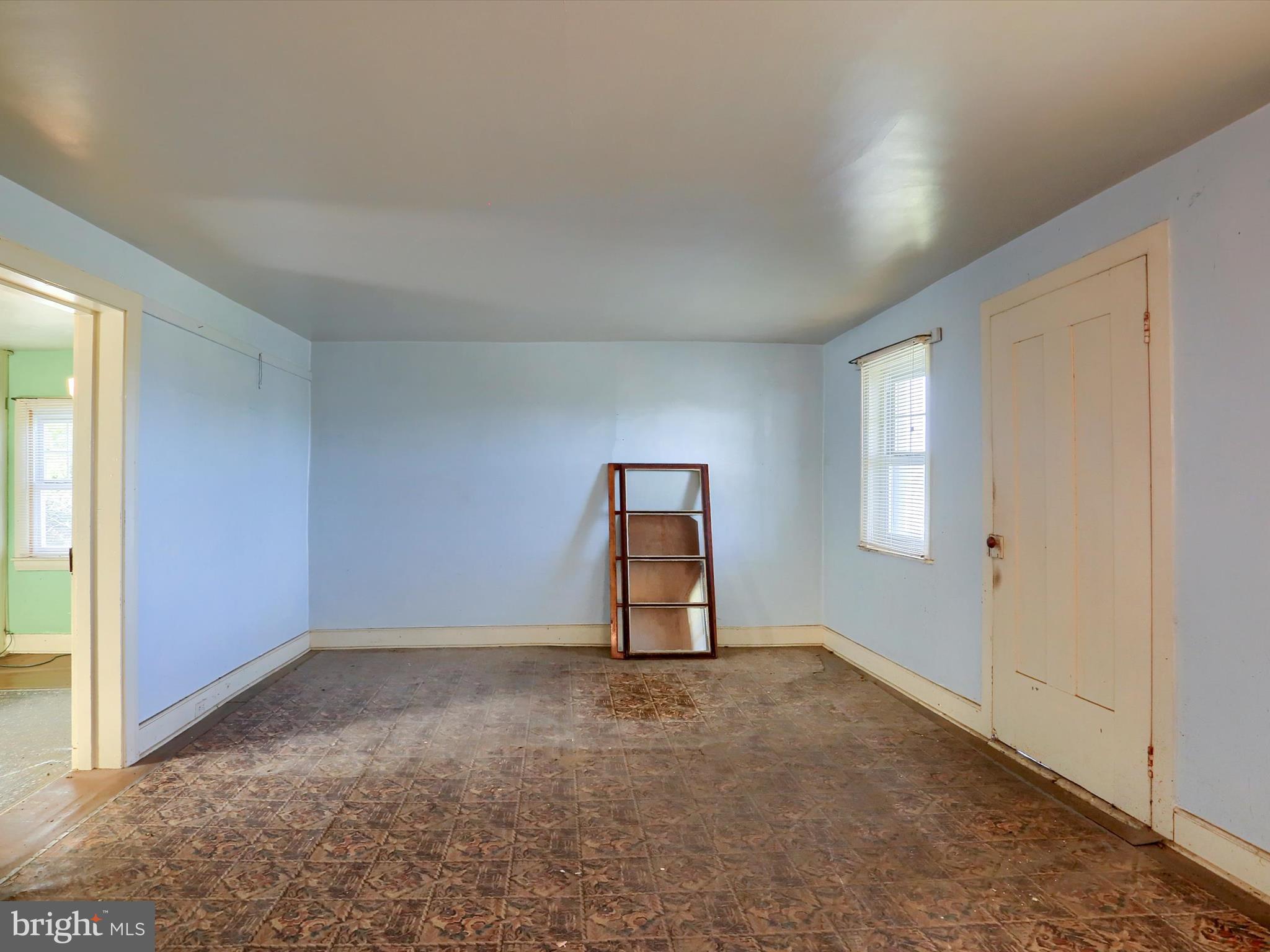 235 Camp Ground Road Dillsburg, PA 17019 - Photo 44 of 61 an empty room with windows