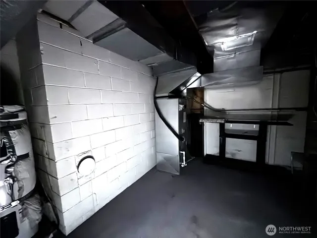 $235,000 | 927 East Cherry Avenue, Moses Lake, WA 98837