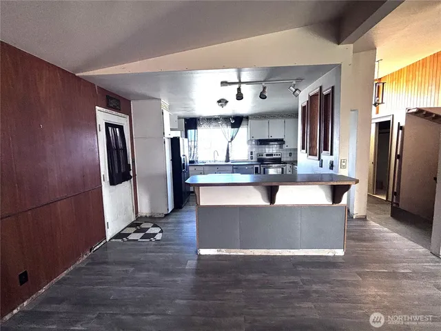 $235,000 | 927 East Cherry Avenue, Moses Lake, WA 98837