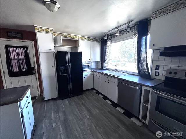 $235,000 | 927 East Cherry Avenue, Moses Lake, WA 98837