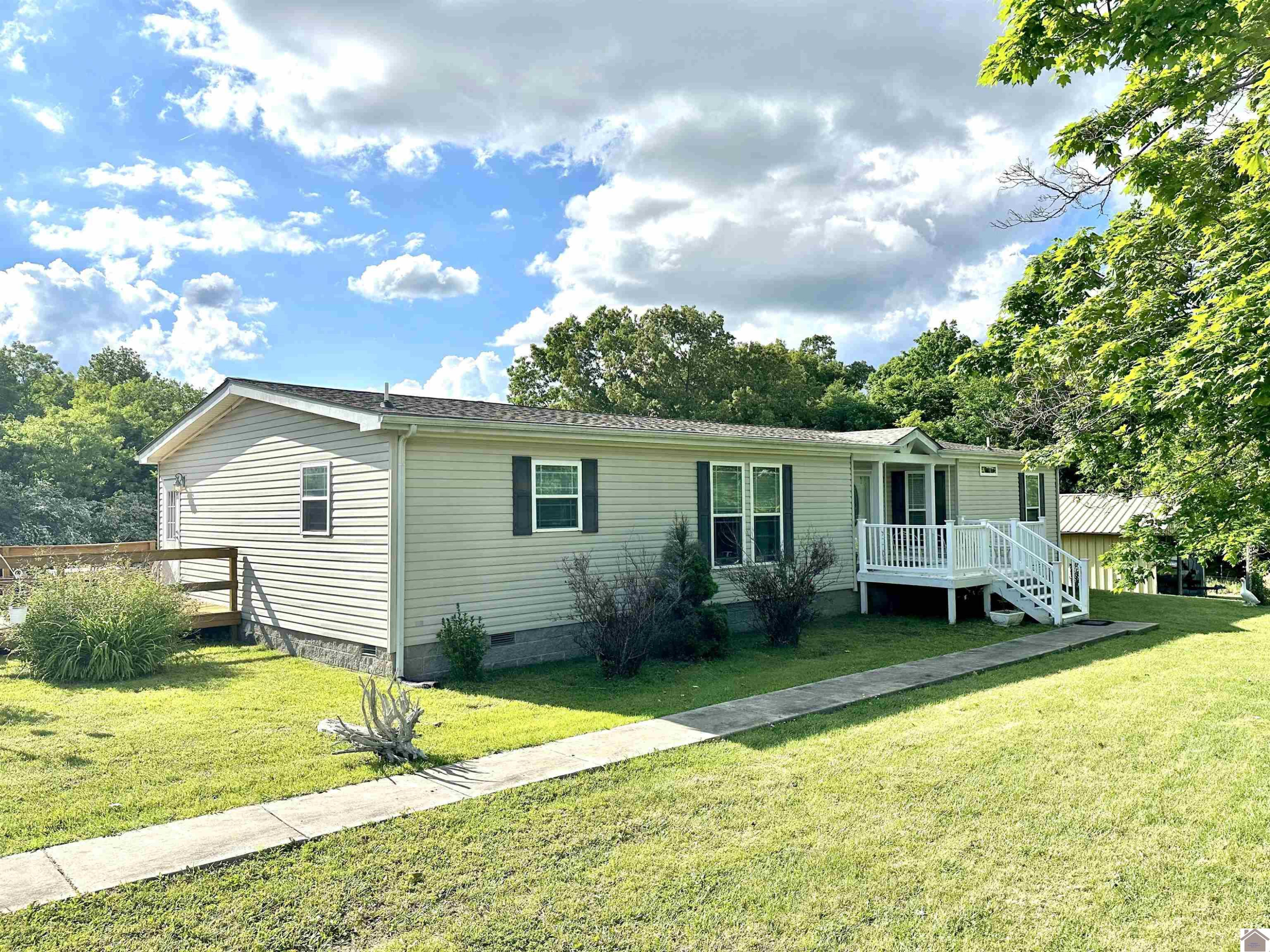 5109 S Road Cadiz, KY 42211 - Photo 1 of 35 Photo 1