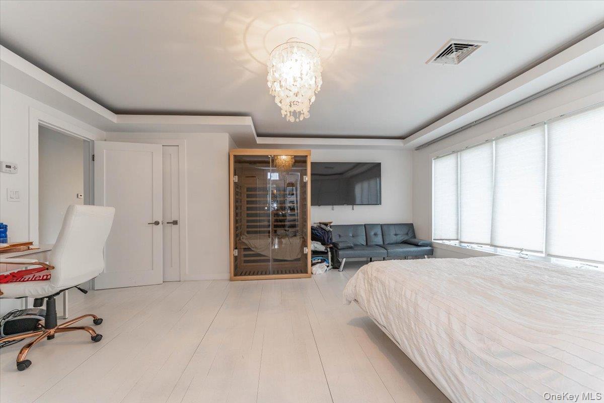 536 Oxford Road Cedarhurst, NY 11516 - Photo 11 of 22