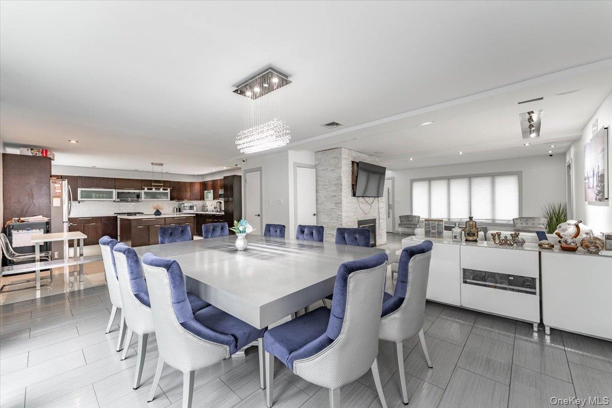 536 Oxford Road Cedarhurst, NY 11516 - Photo 6 of 22