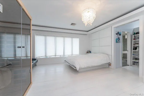 $7,900 | 536 Oxford Road, Cedarhurst, NY 11516