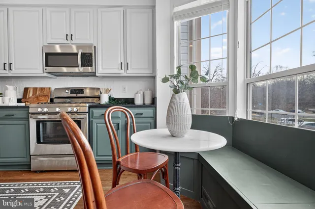 $674,900 | 47610 Watkins Island Square, Sterling, VA 20165