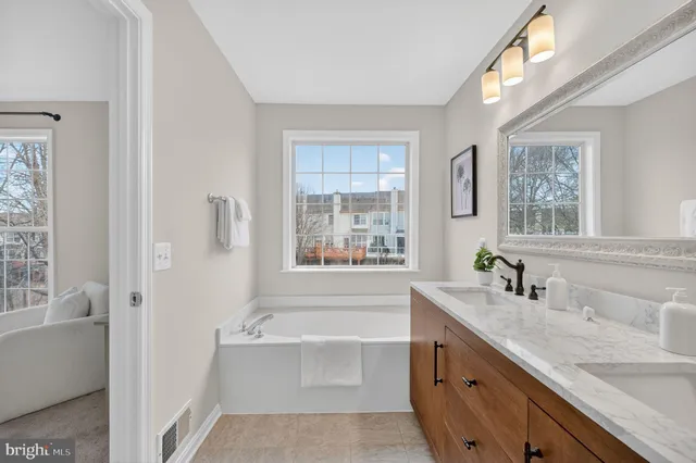 $674,900 | 47610 Watkins Island Square, Sterling, VA 20165