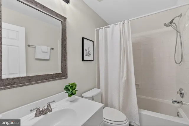 $674,900 | 47610 Watkins Island Square, Sterling, VA 20165