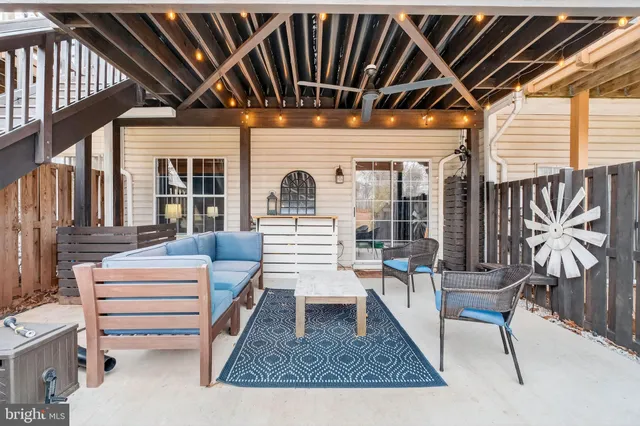 $674,900 | 47610 Watkins Island Square, Sterling, VA 20165