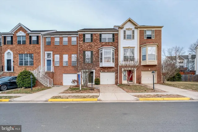 $674,900 | 47610 Watkins Island Square, Sterling, VA 20165