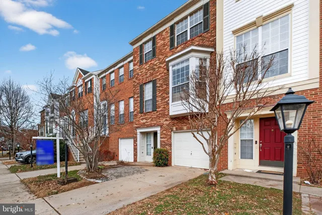 $674,900 | 47610 Watkins Island Square, Sterling, VA 20165