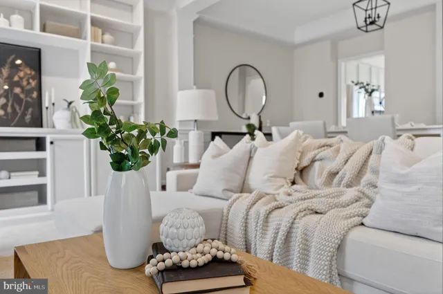 $674,900 | 47610 Watkins Island Square, Sterling, VA 20165