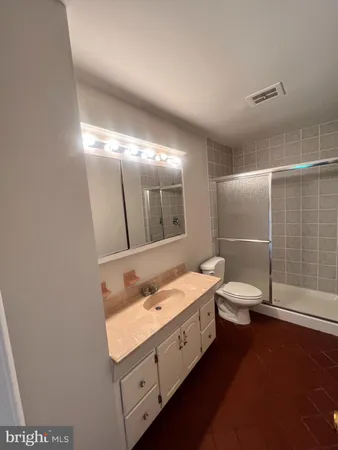 $3,625 | 516 Meadow Hall Drive, Unit D516, Rockville, MD 20851