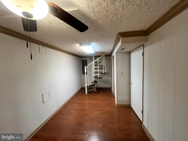 $3,749 | 516 Meadow Hall Drive, Unit D516, Rockville, MD 20851