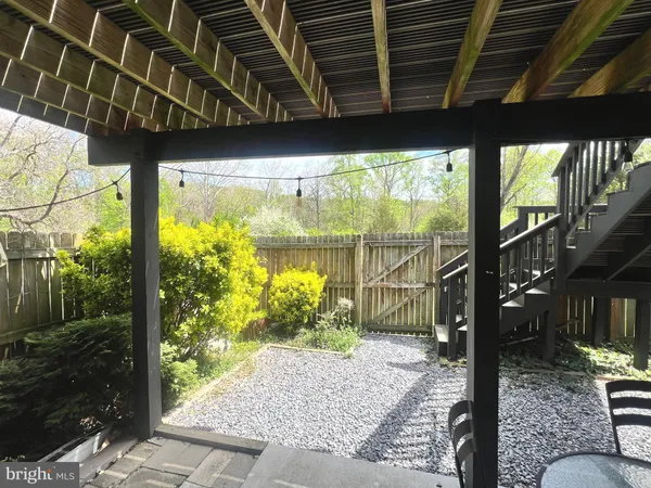 $3,749 | 516 Meadow Hall Drive, Unit D516, Rockville, MD 20851