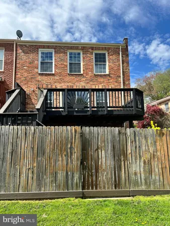 $3,625 | 516 Meadow Hall Drive, Unit D516, Rockville, MD 20851