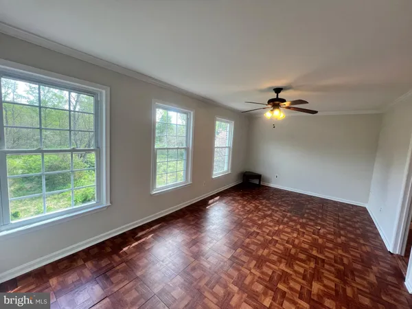 $3,749 | 516 Meadow Hall Drive, Unit D516, Rockville, MD 20851