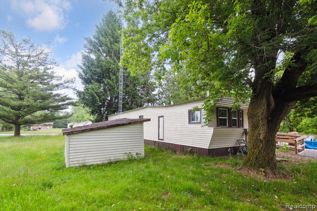 4800 South Huron Road Standish, MI 48658 - Photo 16 of 31