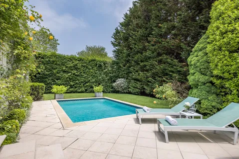 $3,200,000 | 192 Halsey Street, Southampton, NY 11968