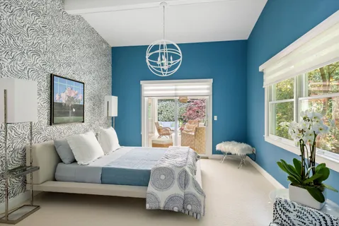 $3,200,000 | 192 Halsey Street, Southampton, NY 11968