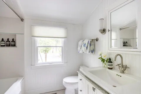 $3,200,000 | 192 Halsey Street, Southampton, NY 11968