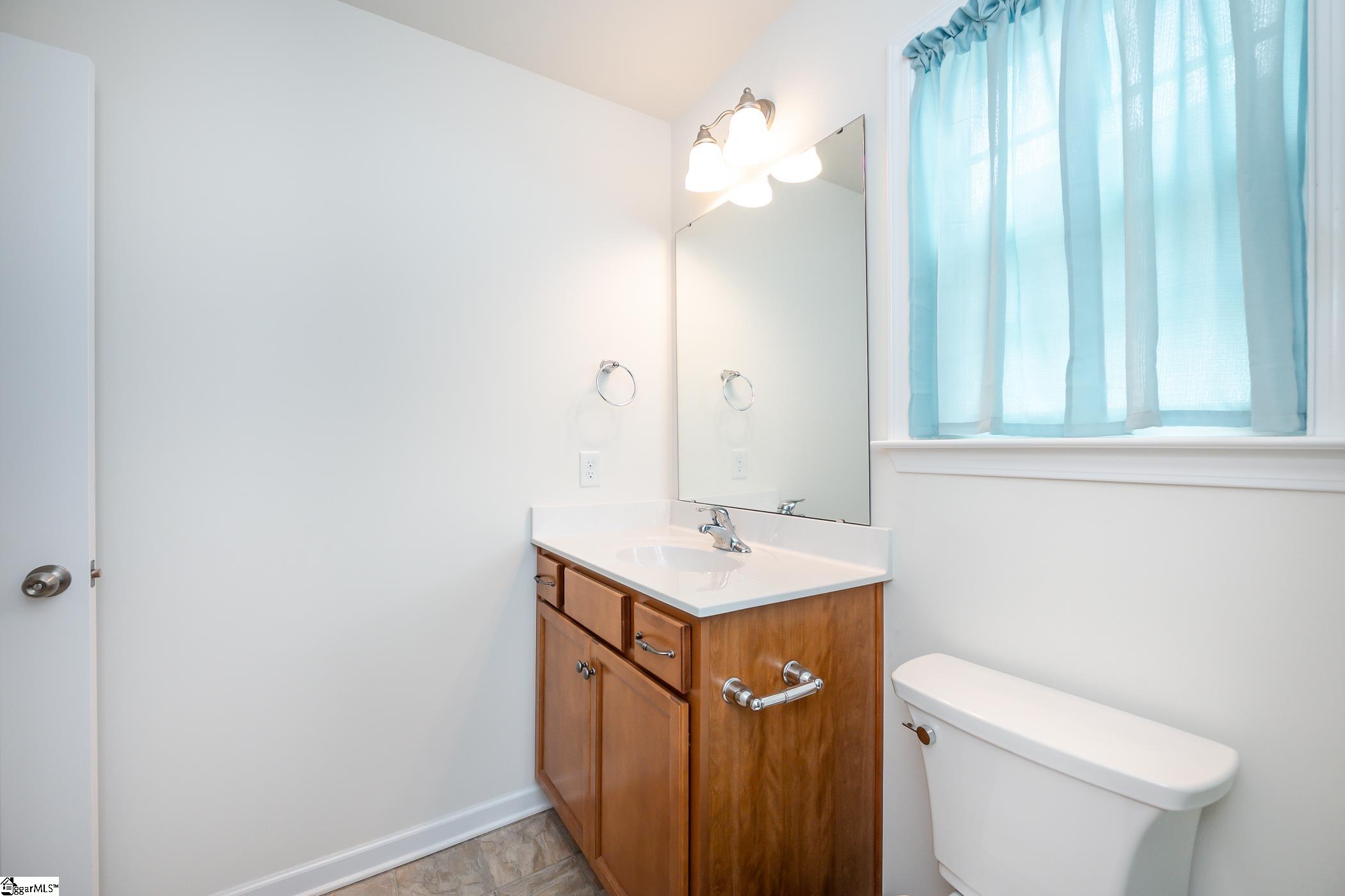 107 Parvin Court Greenville, SC 29607 - Photo 17 of 36 Gallery Image 17