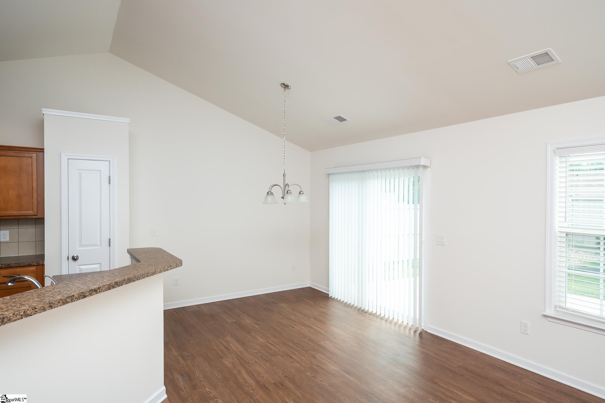 107 Parvin Court Greenville, SC 29607 - Photo 9 of 36 Gallery Image 9