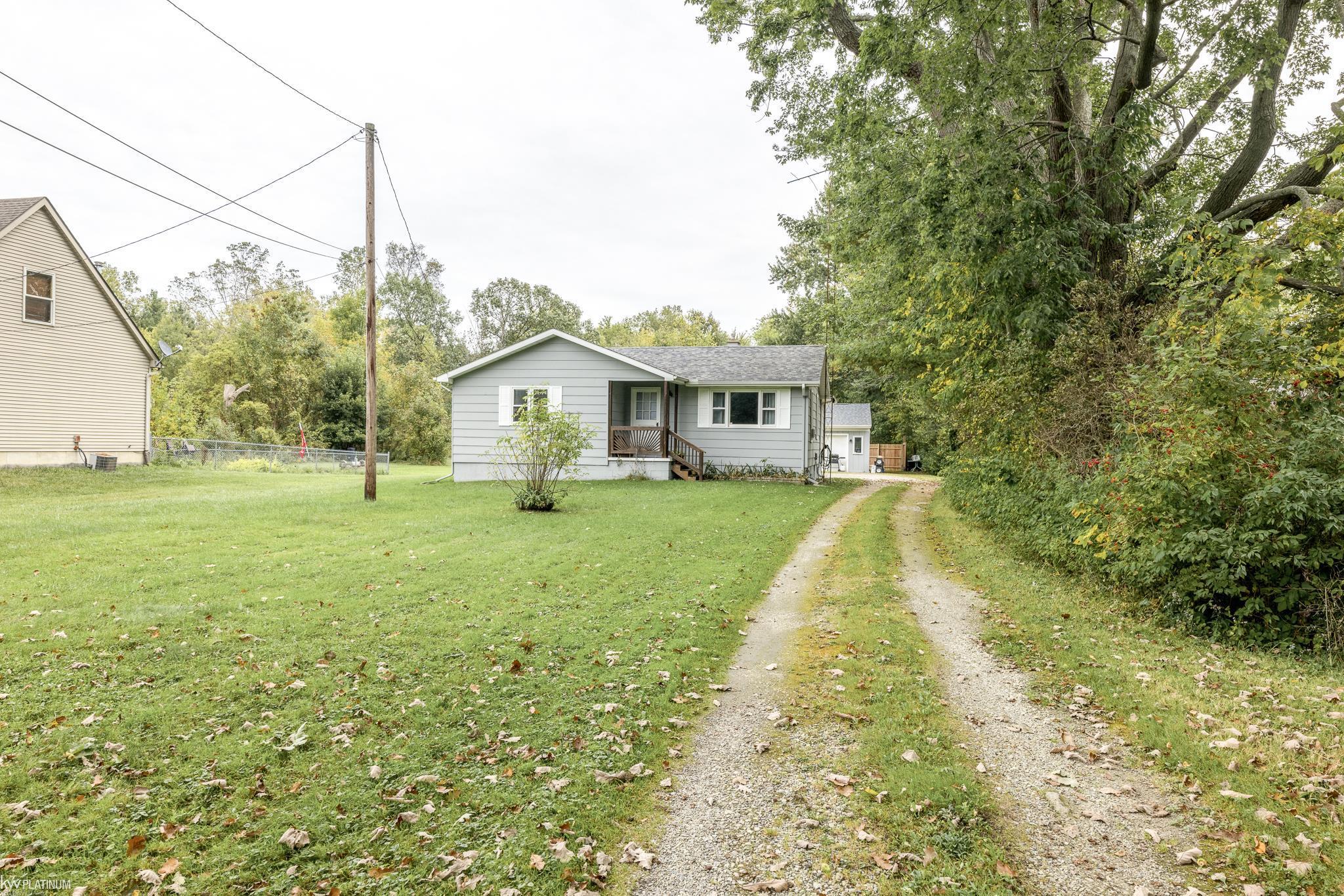 2194 Michigan Road Port Huron, MI 48060 - Photo 41 of 41 50156632-9a797c9b-2245-45bb-aeb6-005f54c1abd2.JPG