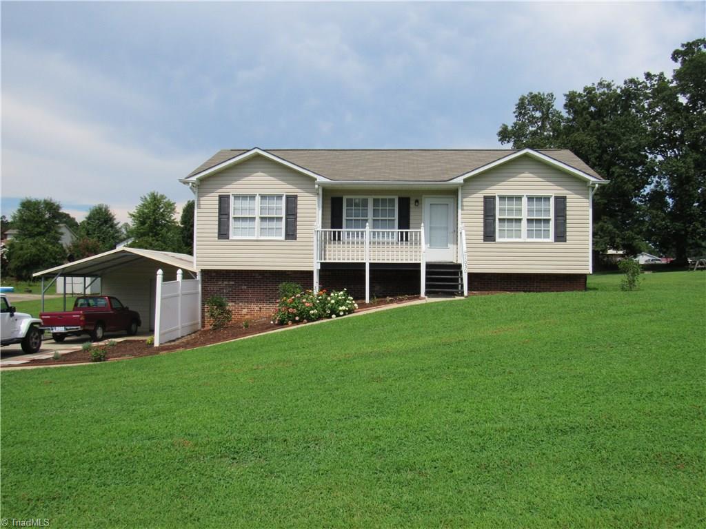 1050 Capella Ridge Road King, NC 27021 - Photo 5 of 30 Gallery Image 5