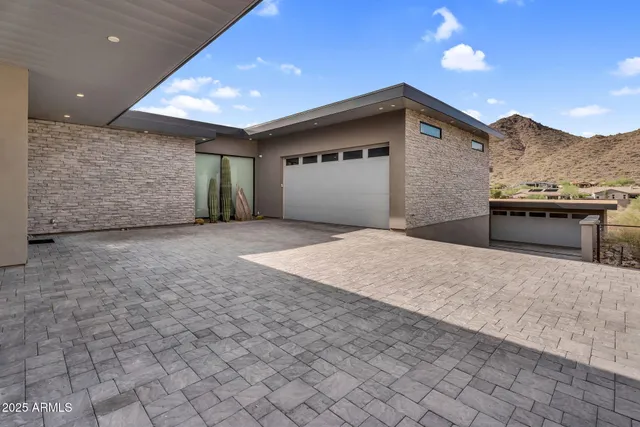 $3,999,999 | 14296 East Kalil Drive, Scottsdale, AZ 85259