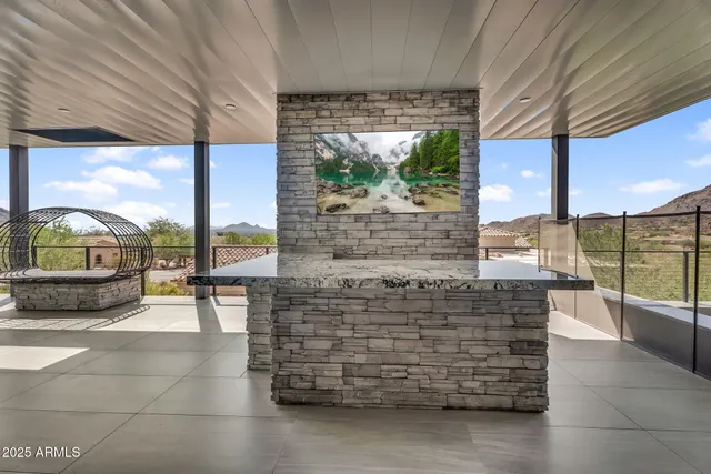 $3,999,999 | 14296 East Kalil Drive, Scottsdale, AZ 85259