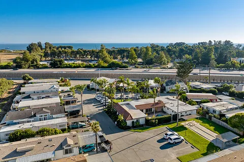 $369,900 | 5750 Via Real, Unit 204, Carpinteria, CA 93013