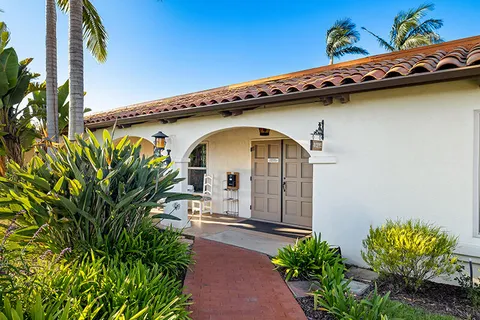 $369,900 | 5750 Via Real, Unit 204, Carpinteria, CA 93013