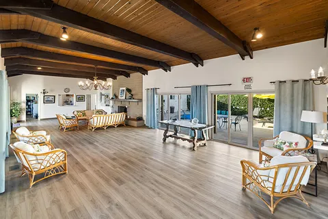 $369,900 | 5750 Via Real, Unit 204, Carpinteria, CA 93013