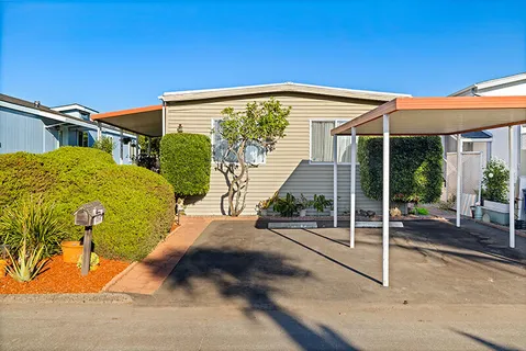 $369,900 | 5750 Via Real, Unit 204, Carpinteria, CA 93013