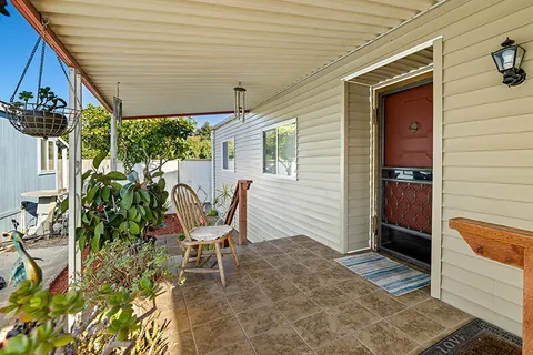 $369,900 | 5750 Via Real, Unit 204, Carpinteria, CA 93013
