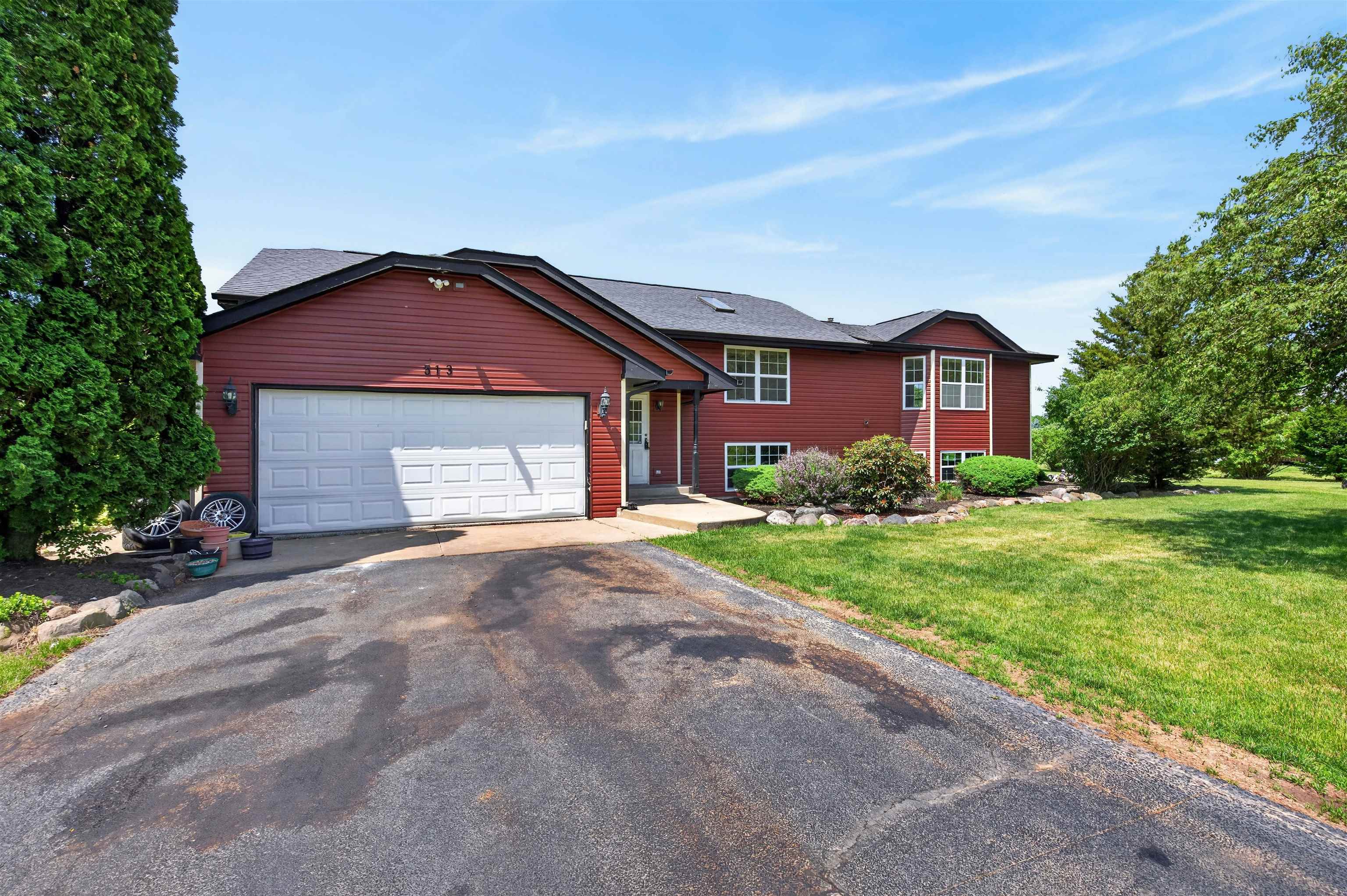 513 Pembroke Road Southwest Poplar Grove, IL 61065 - Photo 2 of 41