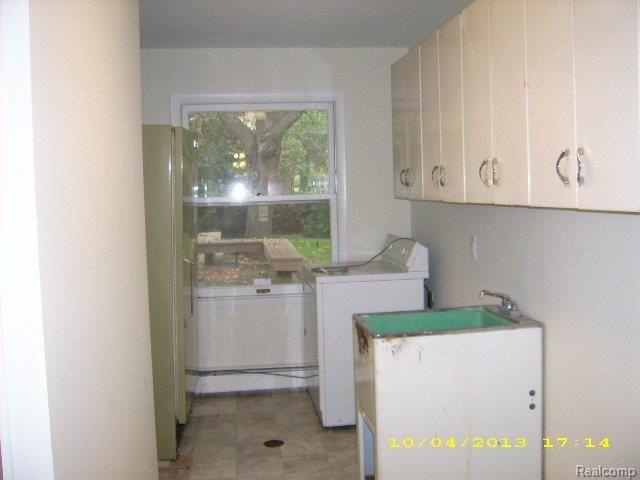 3774 Quarton Road Bloomfield Hills, MI 48302 - Photo 13 of 27 first floor laundry