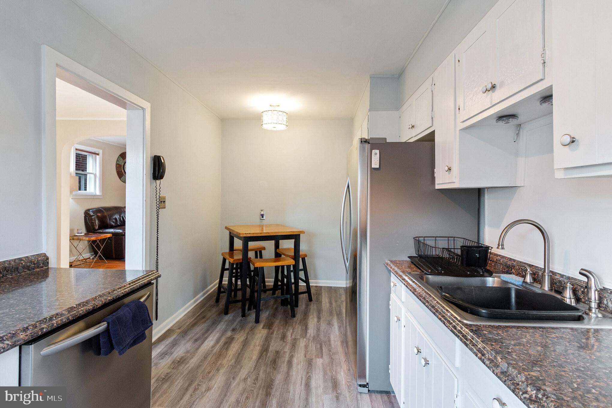 429 Overbrook Road Catonsville, MD 21228 - Photo 11 of 30