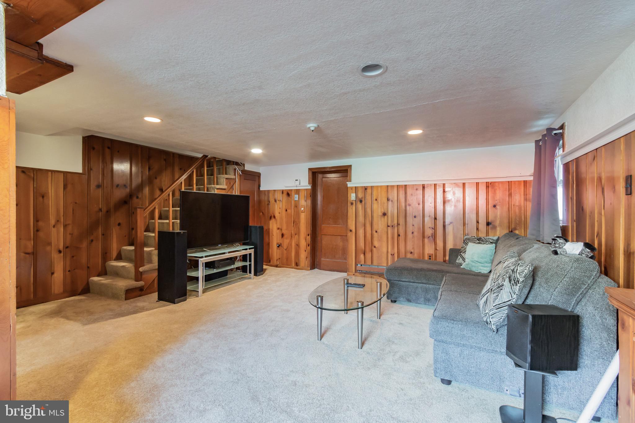 429 Overbrook Road Catonsville, MD 21228 - Photo 25 of 30