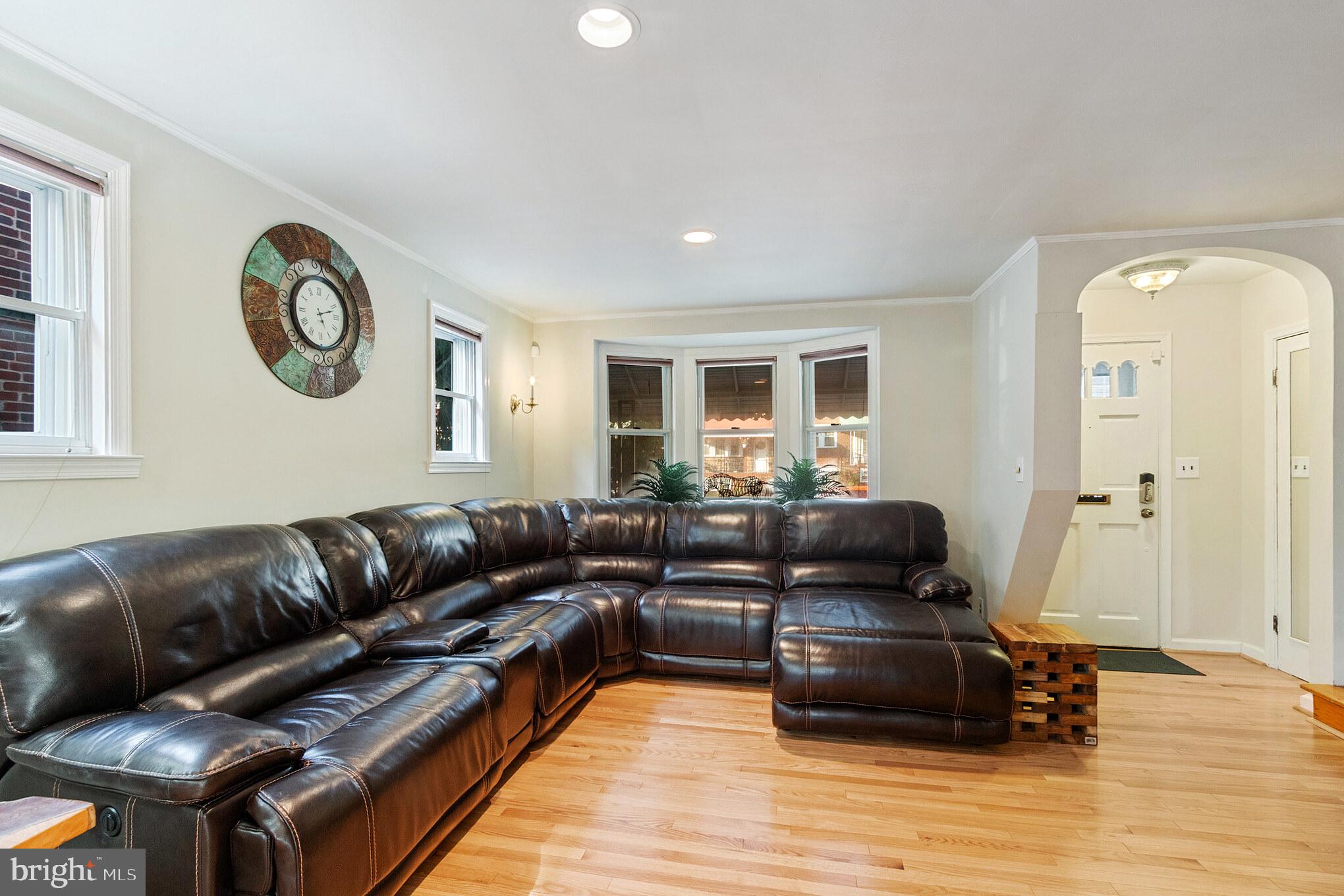 429 Overbrook Road Catonsville, MD 21228 - Photo 7 of 30